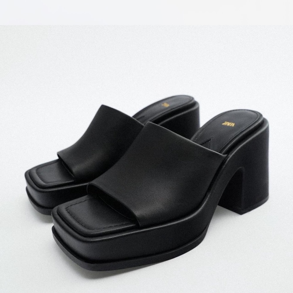 Platform, leather heels